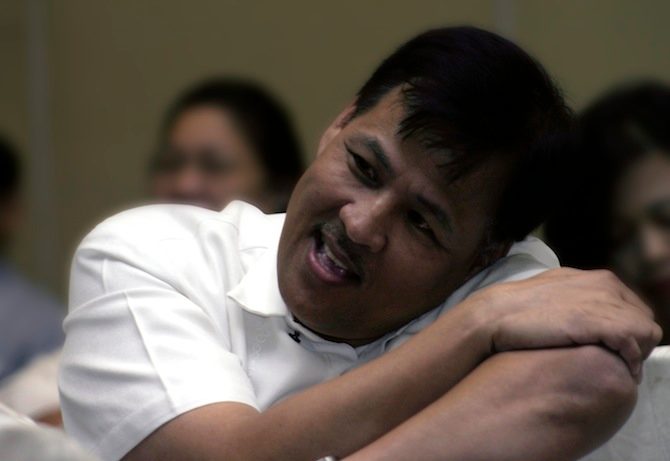 miriamgracego's tweet card. 'I will drastically change the allocation of government resources to favor local governments. I will make LGU leaders accountable to their constituents in a measurable way'