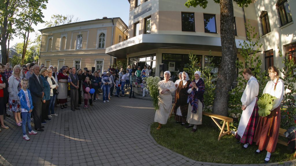 RezeknesPilseta's tweet card. Rēzekne - pilsēta Latgales sirdī