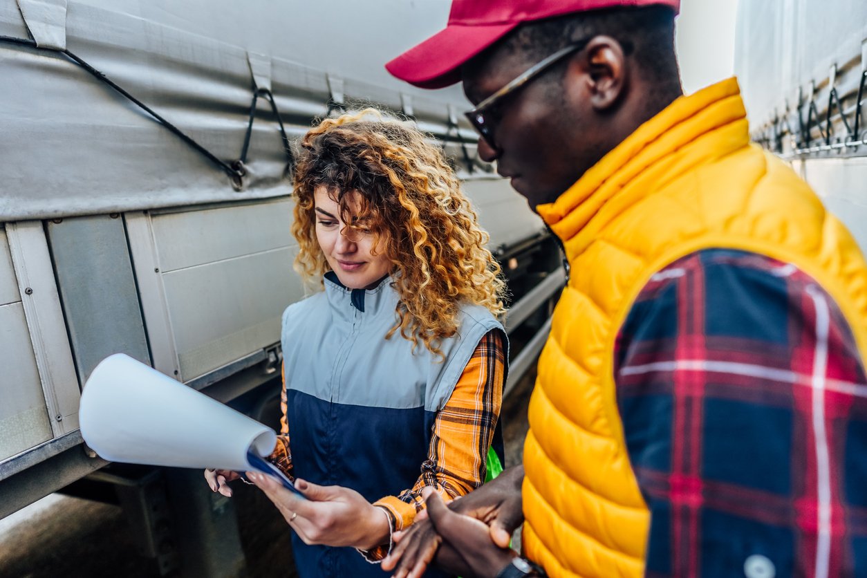 PSEnergyGroup's tweet card. Discover fleet management KPIs to track for improved safety, efficiency, and compliance. Learn how to use data-driven insights to optimize your operations.