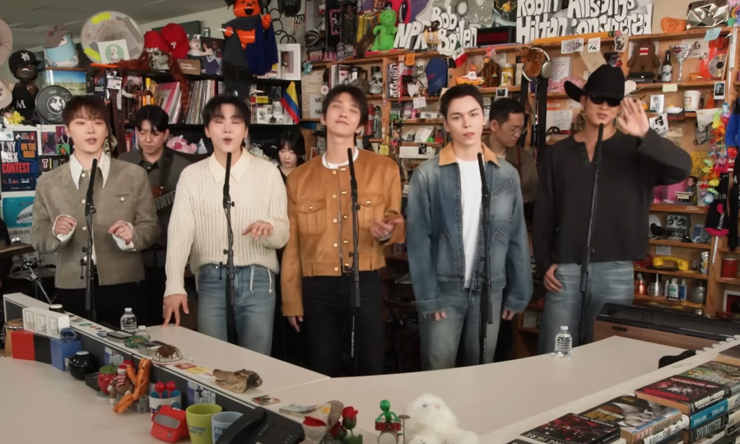 pledisnews's tweet card. Five of the boys of Seventeen visited NPR to deliver a 30-minute stripped-back set of their hits and new songs for Tiny Desk.