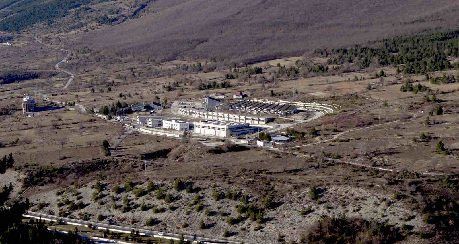 area51org's tweet card. A team of researchers looking to unify the theories of quantum gravity with the Standard Model of Particle Physics have gone underground, literally.