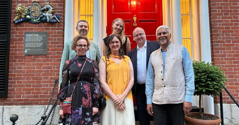 Tweet card summary image