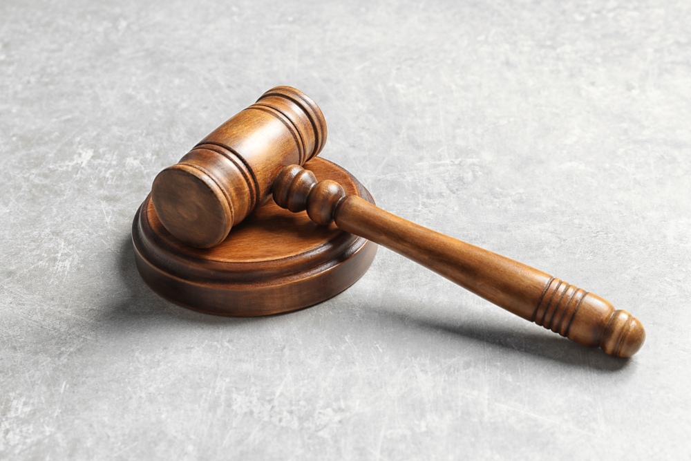 AboutLawsuits's tweet card. A Missouri woman says she suffered sepsis and strep B infections due to the defective design of AngioDynamic's Xcela port catheter while being treated for breast cancer.