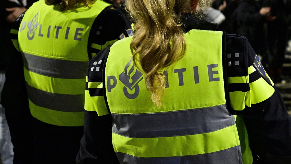 JaapMackaay's tweet card. Proefschrift laat zien dat politie-agenten en militairen veel kunnen leren van de wetenschap