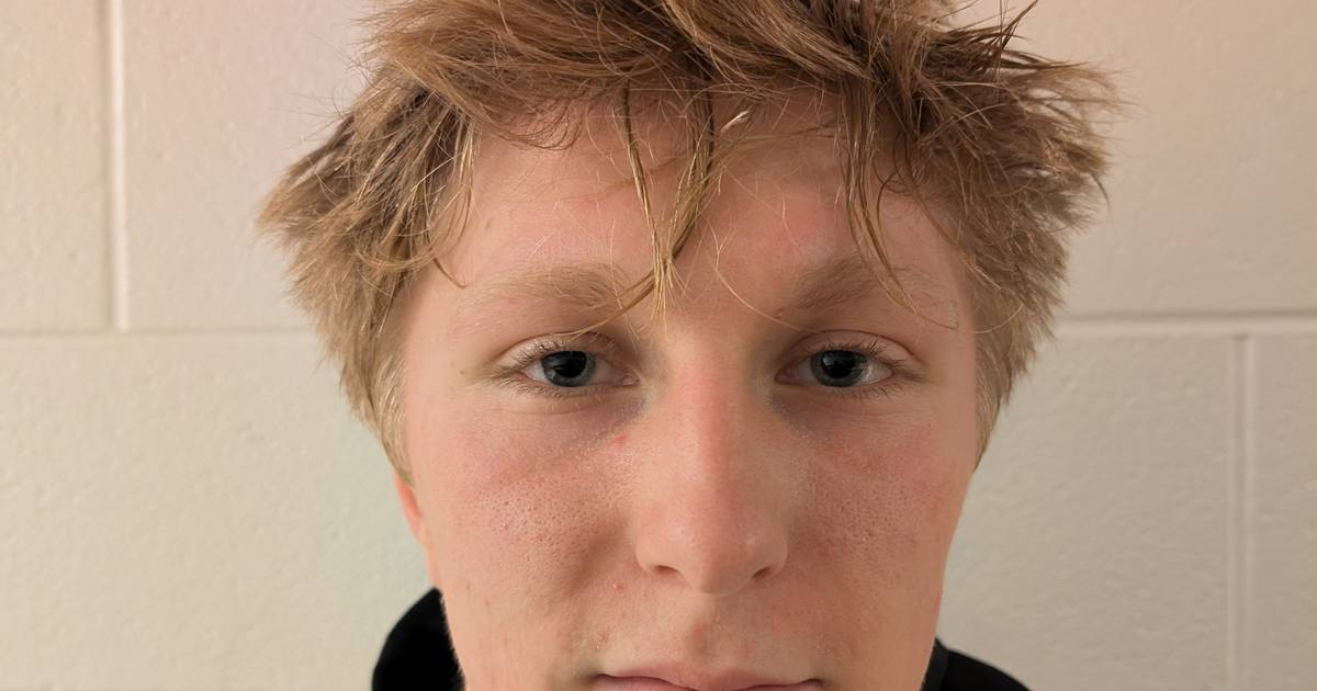 NWHPreps's tweet card. Richmond-Burton's Luke Robinson poured in 41 points and surpassed 1,000 in his career in a playoff-opening victory, plus first-round wins from Marian Central and Woodstock North in Monday's Northwest...