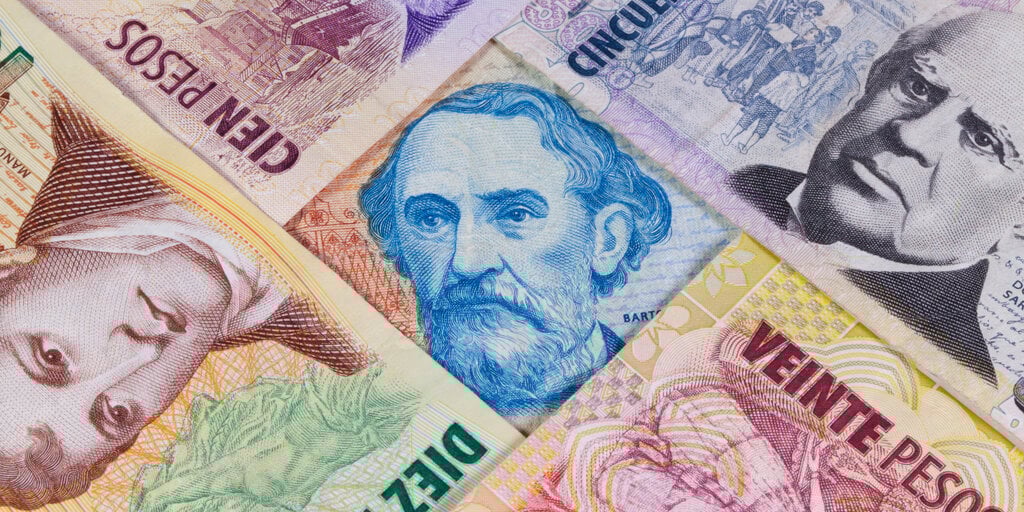 TruBit_Latam's tweet card. Durante LaBitConf, la mayor conferencia cripto del continente, ejecutivos de TruBit revelan cómo las transacciones blockchain están reduciendo costos de transferencias internacionales de cientos de...