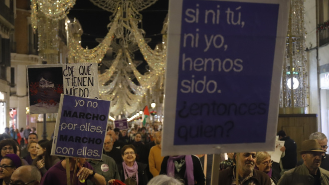 protractil's tweet card. El relato de las mujeres es un acto político para dinamitar las instituciones que han impuesto el silencio a la mayoría de la población