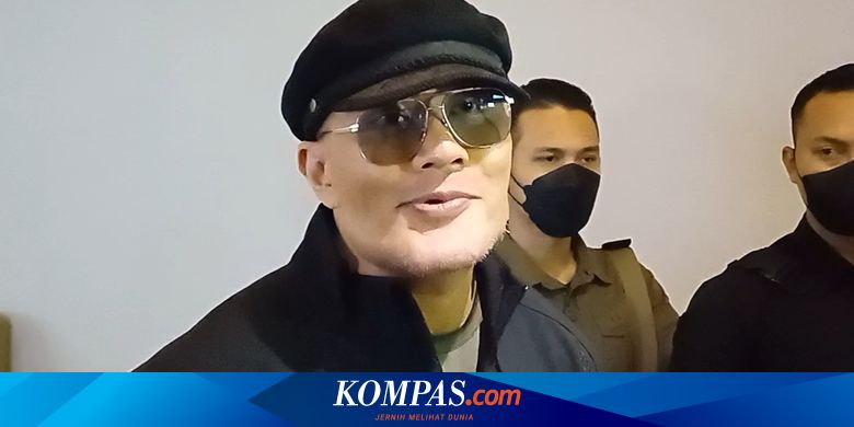 kompascom's tweet card. Kini jadi staf khusus menteri, apa pendidikan Deddy Corbuzier?