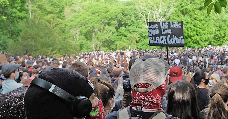 Tweet card summary image