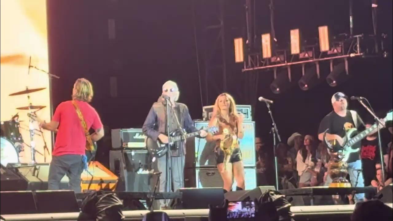 galleywinter's tweet card. My Hometown - Robert Earl Keen/Cross Canadian Ragweed (BFOK Waco...