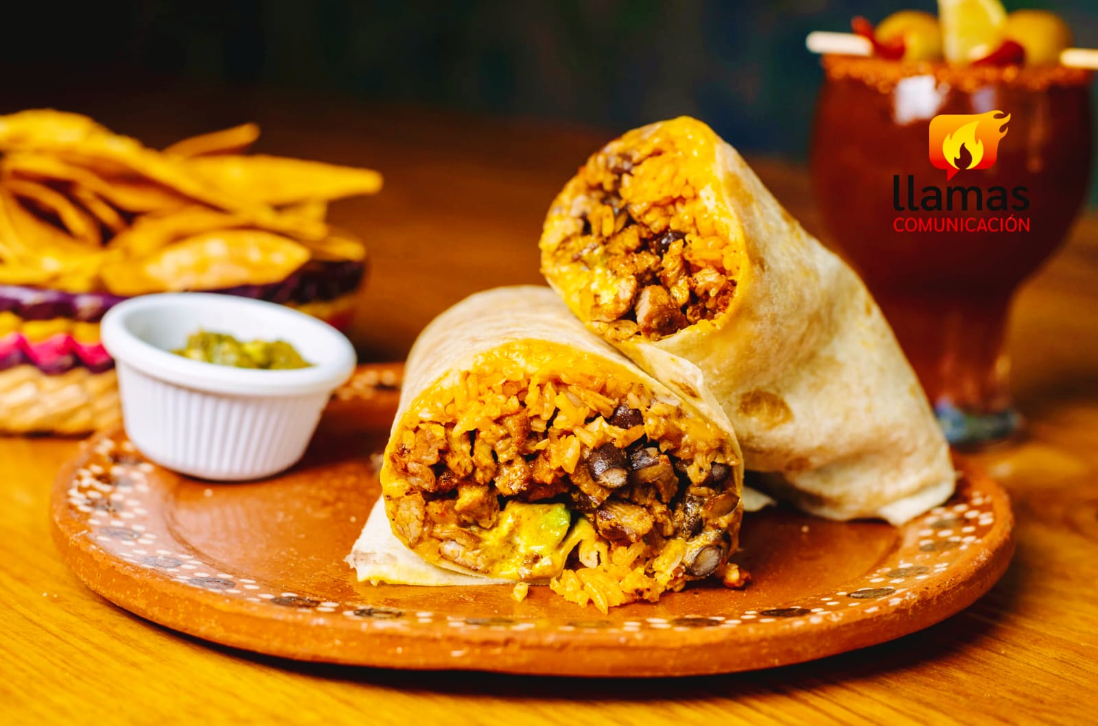 raulllamas's tweet card. Por: Chef Raúl Sergio Llamas Reyna Vancouver, Canadá.- Cuando uno habla de la Revolución Mexicana, piensa en batallas, caballos, ferrocarriles, caudillos y pólvora. Pero pocas veces se recuerda que...