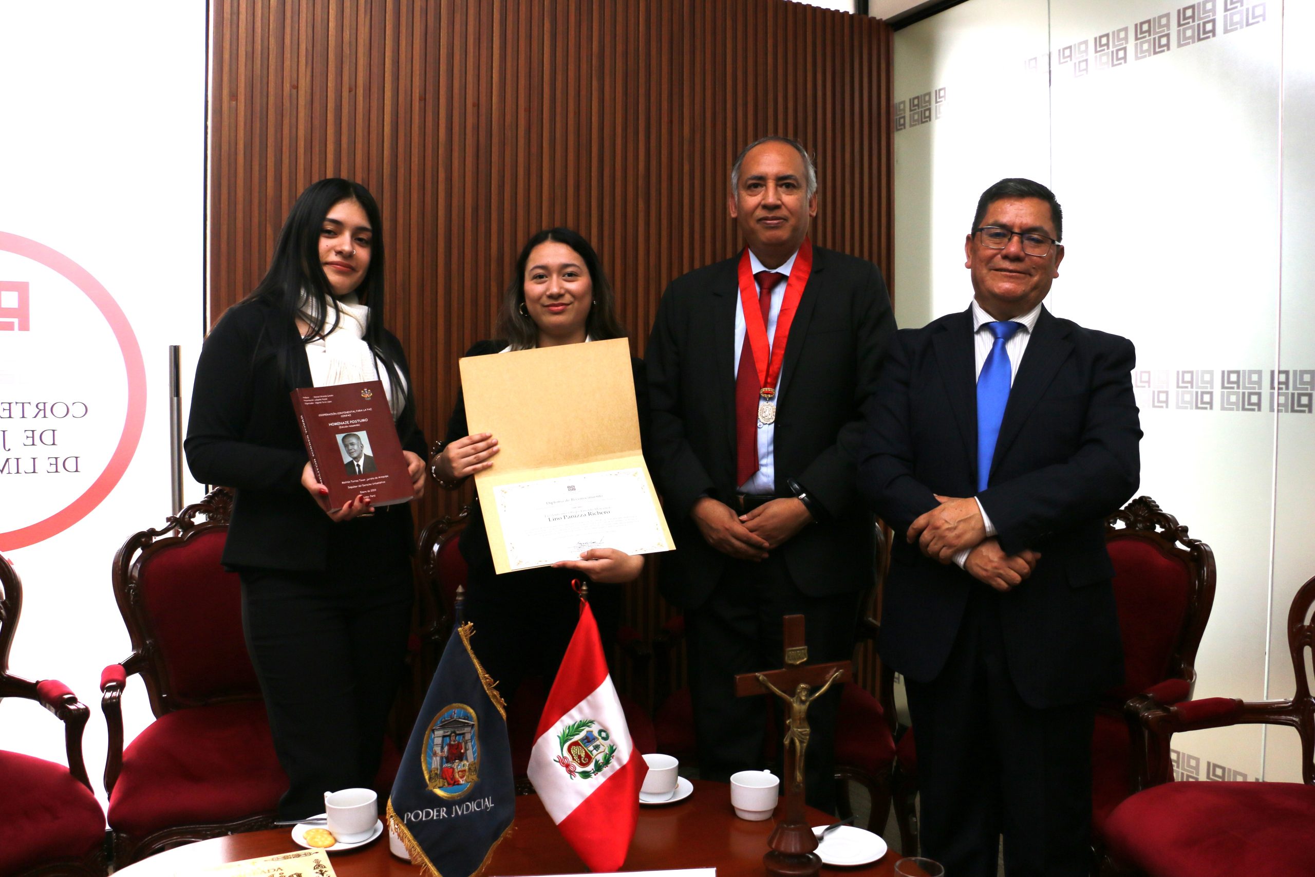 ucss_pe's tweet card. Corte Superior de Justicia de Lima Norte rinde homenaje a Mons. Lino Panizza Richero, Gran Canciller Emérito de la UCSS. Fuente: Oficina de Relaciones Internacionales En una emotiva ceremonia virtual...