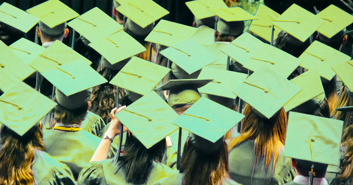 NimbleAtWork's tweet card. It looks like the "learn to code" push is backfiring spectacularly for those who majored in computer science in college.