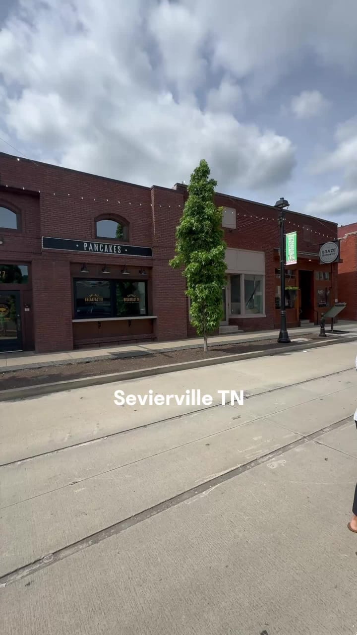 TCampoholics's tweet card. Watch Video at 127 Bruce Street from 127 Bruce Street in Sevierville, Tennessee. Claim your travel credit and share your own video experiences to unlock more rewards.