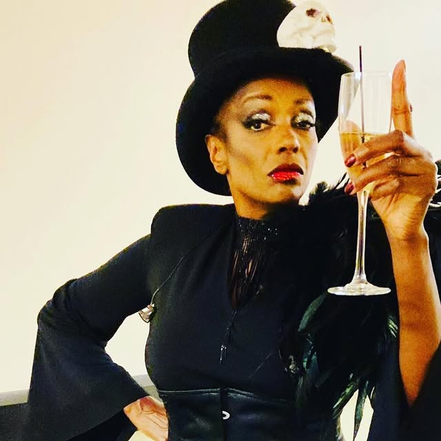 AnnaRoss33's tweet card. Anna Ross | Artist and Coach (@annaross369) • Instagram photo