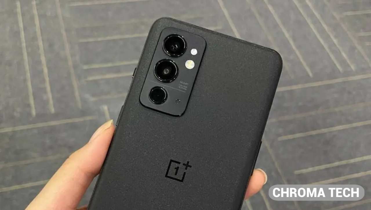 _chromatech's tweet card. OnePlus is now rolling out the latest OxygenOS 13.1.0.585 stable Android 13-based updates for the OnePlus 8 and OnePlus 9R devices. Currently, these updates