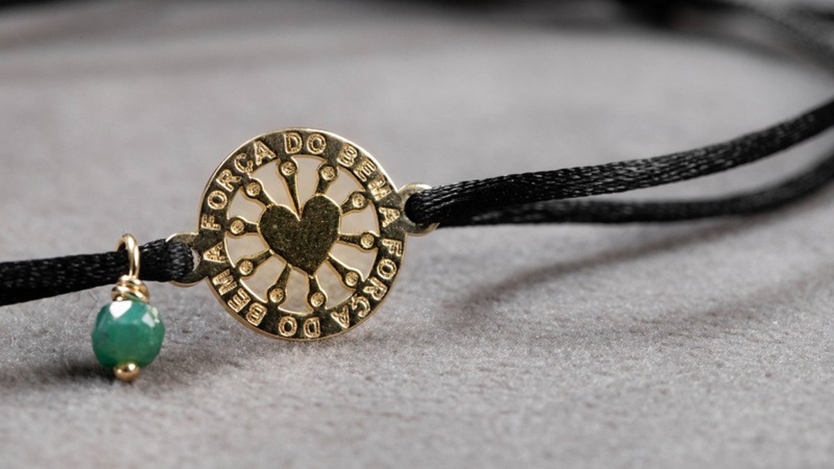 agitomax's tweet card. Lucro integral será destinado ao IOU para fortalecer o atendimento pelo SUS, em um gesto de amor que se multiplica