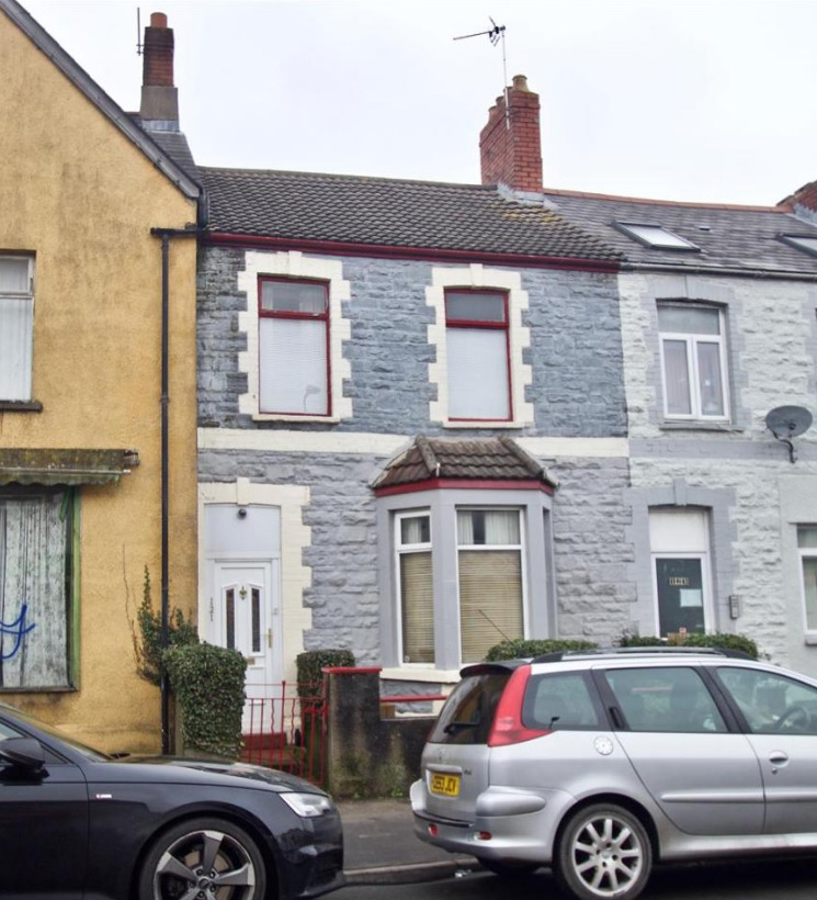 SDLAuctions's tweet card. BORED Brits are bidding for cheap houses in Homes Under the Hammer-style auctions as they are forced to stay indoors due to coronavirus. Bargain hunters inspired by daytime telly appear to be using…