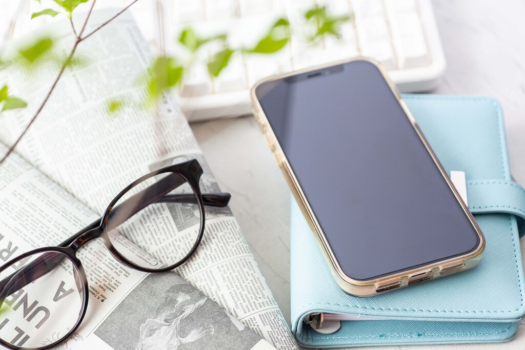 JMDC_STORIES's tweet card. 民間PHR（パーソナルヘルスレコード）サービスの役割やマイナポータルとの違いを踏まえながら、保険者における民間PHRサービスの活用について解説します。