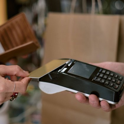 Tweet card summary image