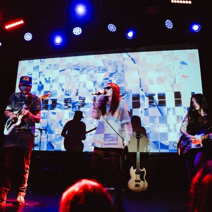 Tweet card summary image