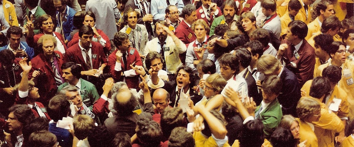 BitcoinIsSaving's tweet card. What stops the price of bitcoins from crashing to zero in a bear market? Let’s start with what a lender of last resort is.