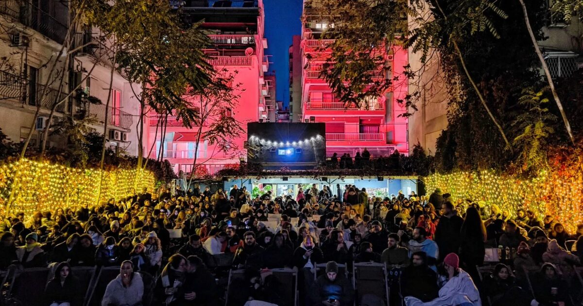 parallaximag's tweet card. Μια νέα πρωτοβουλία που ξεκινά από τους ανθρώπους 4 κινηματογράφων είναι η ελπίδα για τη σωτηρία τους.