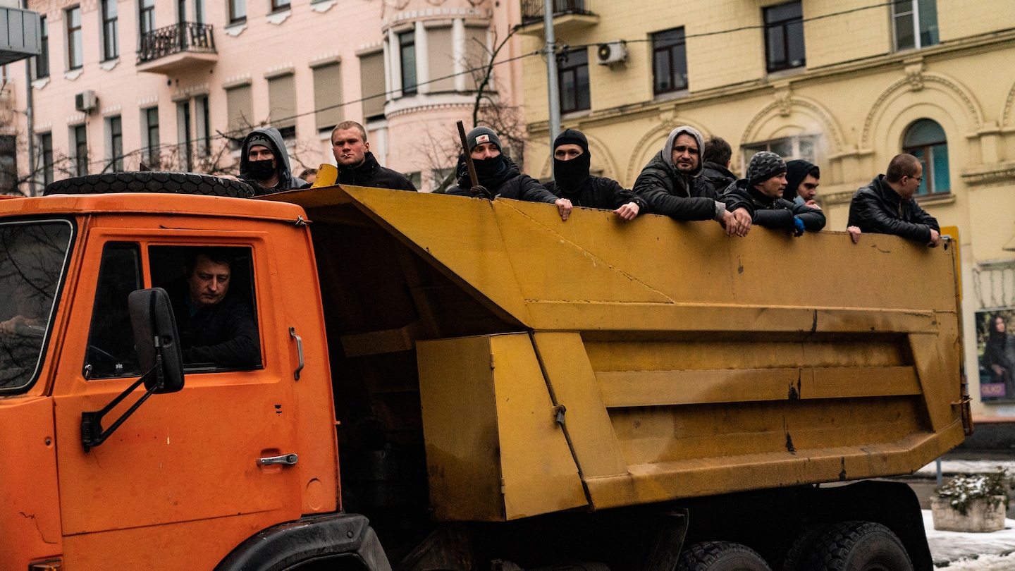 ELINTNews's tweet card. Earlier Sunday, Ukrainian President Volodymyr Zelensky said Ukraine and Russia would conduct the first diplomatic talks since the Kremlin-launched invasion.