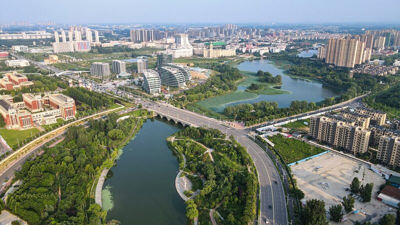 nasredinhoja's tweet card. The landscape architect “showed in a practical and poetic way how the landscape can be a vital infrastructure to urban resilience, integrating man to nature in a sustainable way.”