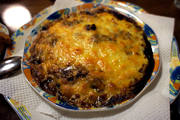 mog_mog_me's tweet card. スキー・スノーボードなどのウィンタースポーツで訪れることも多い長野県の白馬村にある、小さな洋食屋さんの紹介です。