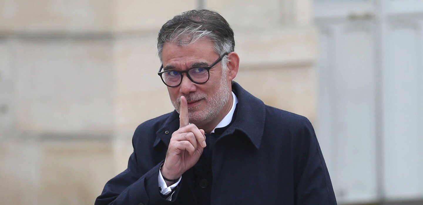 A_Oberdorff's tweet card. En obtenant de Sébastien Lecornu qu’il se prive de l’arme ultime du 49.3, les socialistes ont cru redonner ses lettres de noblesse à la « démocratie parlementaire ». Ils risquent surtout de devenir...