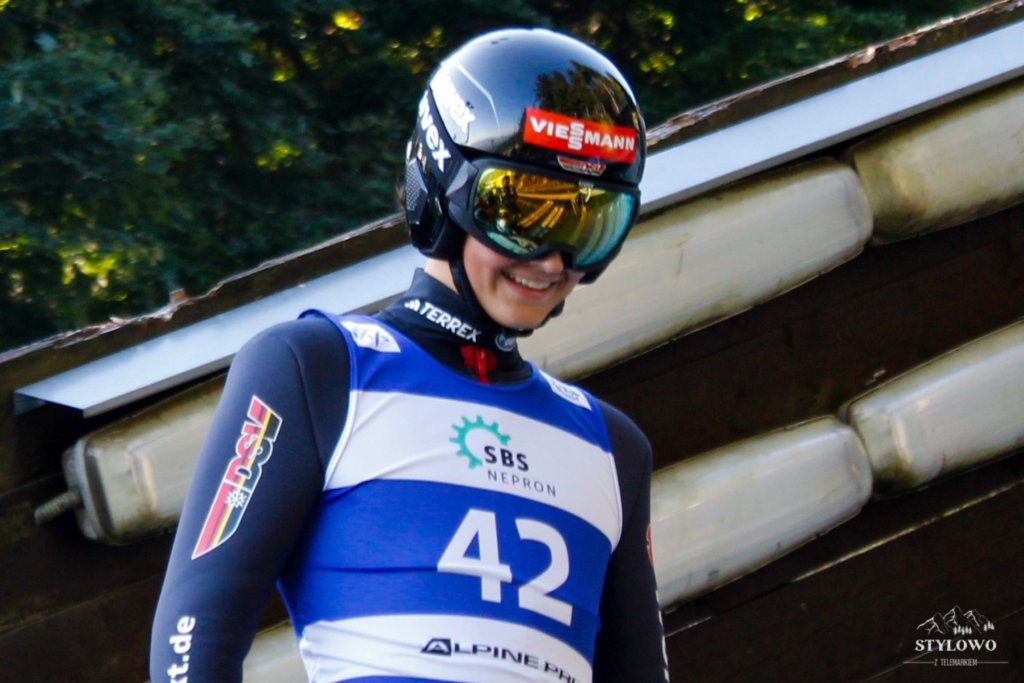 szt_redakcja's tweet card. W miniony weekend dwuboiści zainaugurowali cykl Alpen Cup w kombinacji norweskiej. Juniorskie zmagania odbyły się w austriackim Tschagguns,