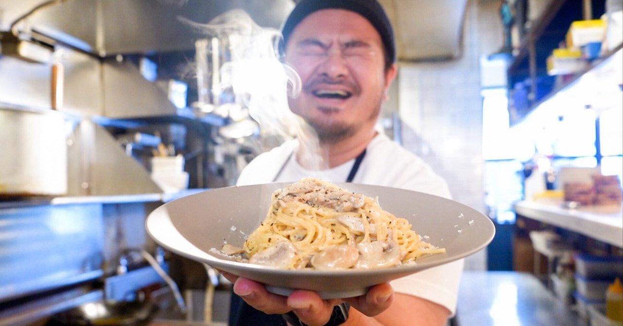 pirlo05050505's tweet card. こんにちは アル・デンテです。 この名前で生まれてから数十年、 パスタが大好きでとにかく作りまくってきました。 そんなパスタ人生の中でできたおいしいレシピを ちょっとでも皆さんと分かち合いたくて 日々SNSでパスタのレシピを投稿しています。 そして今日はどうやら #世界パスタデー と呼ばれる日だそう。 世界パスタデーが何かは分からないですが笑笑 せっかくなのでこのタイミングで 過去に紹介した...