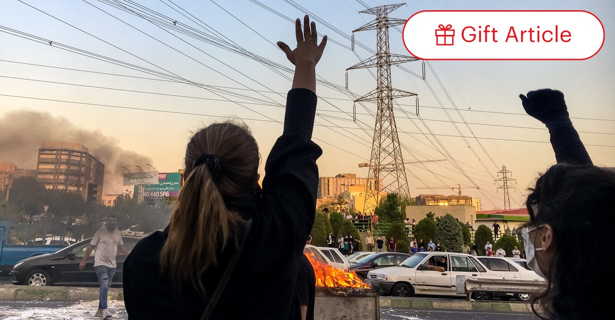 arash_tehran's tweet card. Members of Iran’s opposition want change, and fear for their lives.