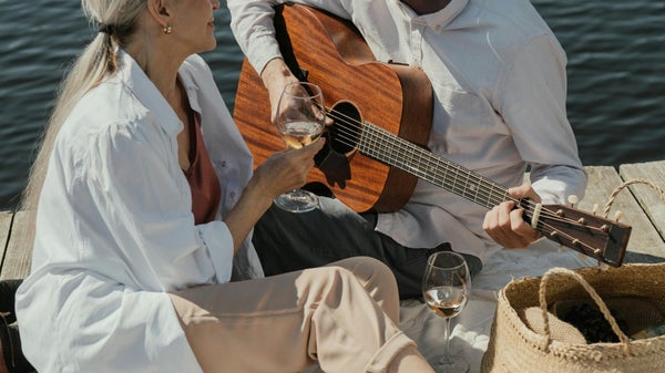 CryWallCommunit's tweet card. Please join me for a one-hour flow and alignment based yoga. Please bring along your yoga mat and any props (e.g. yoga blocks, straps) that you may wish to use. The class i