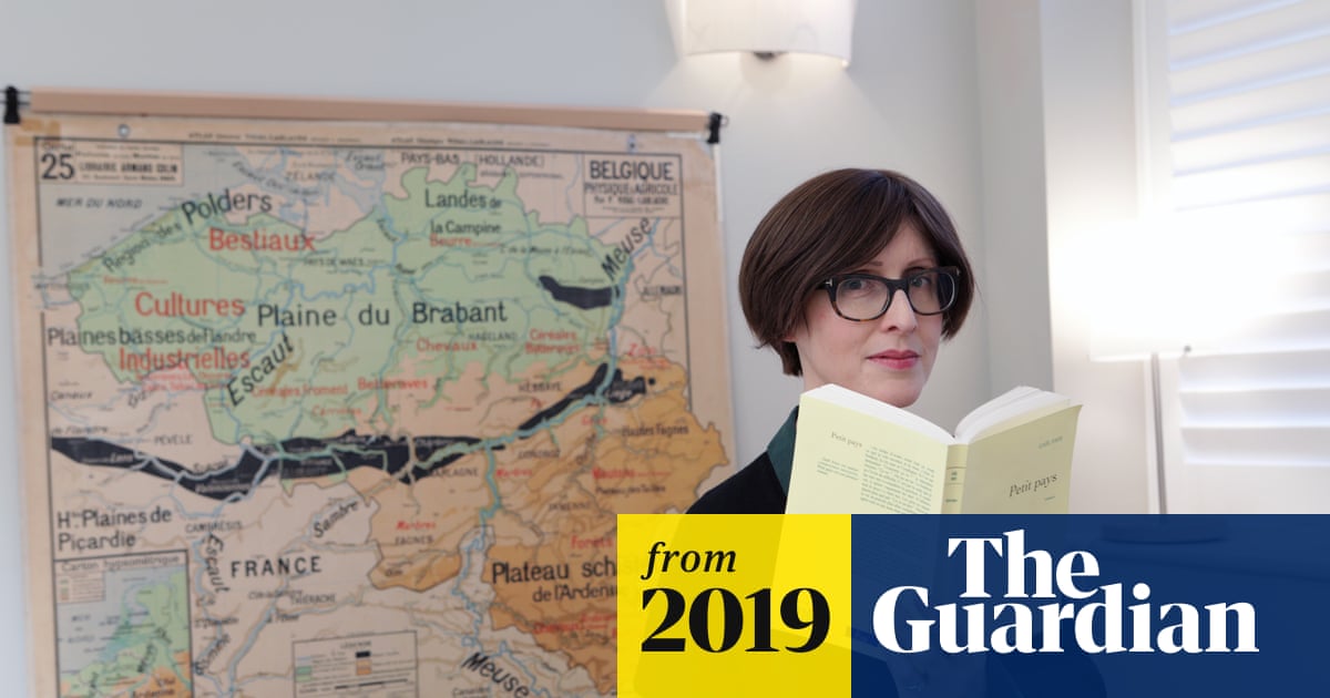 TheLanguageMach's tweet card. Worried that she is speaking French like Joey Essex speaks English, Emma Beddington fights back with classes, podcasts and cartoons about mustard-loving aliens resuscitating literary giants