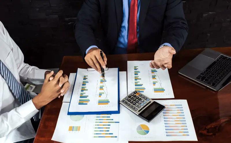 BizPartnerMag's tweet card. The businesses that succeed track, analyze, and act on real-time data. At the heart of that sits a simple but powerful enabler: the pricing tool.