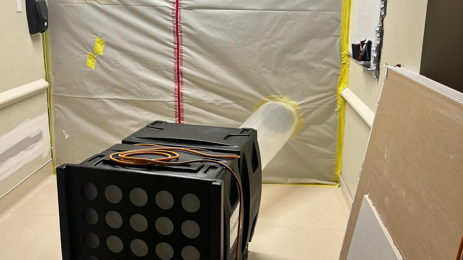 cmlrestoration's tweet card. Learn about the differences between negative and positive air chambers in healthcare facility construction and restoration projects.