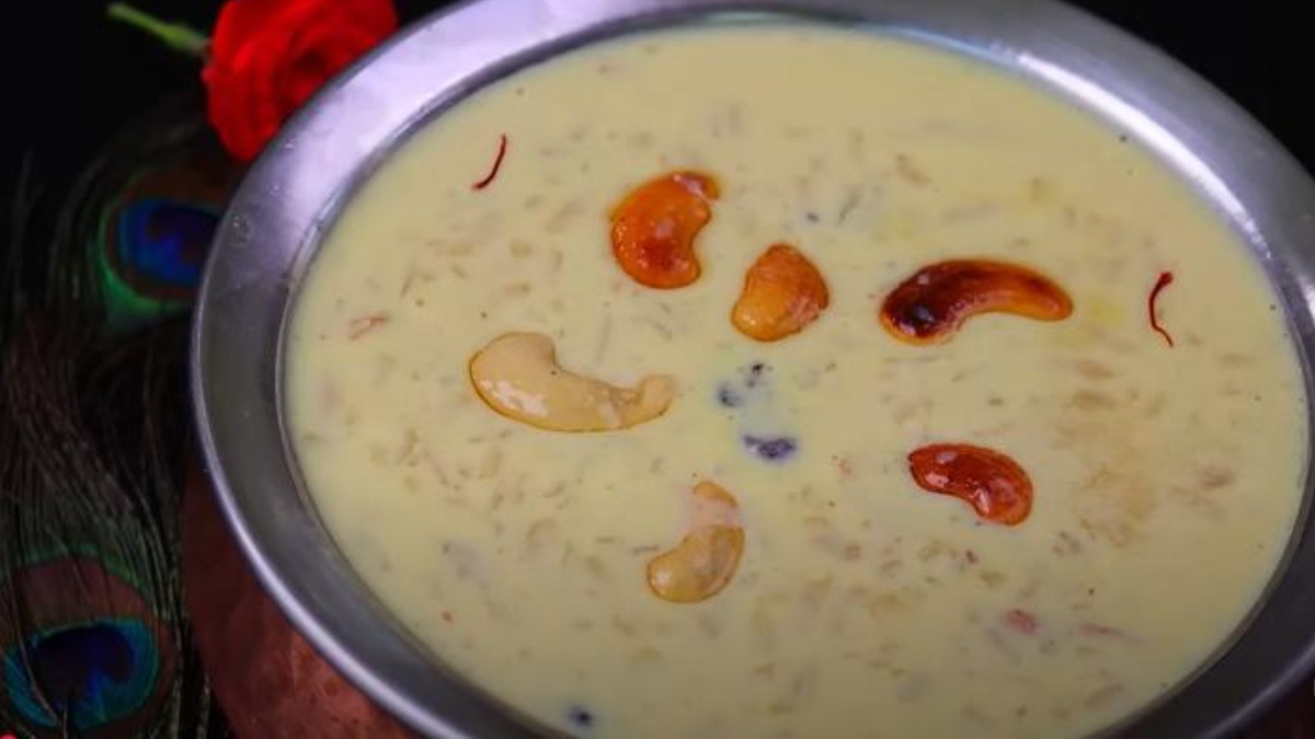 BoldskyTamil's tweet card. Krishna Jayanthi Special Aval Payasam Recipe: ஒரு பண்டிகை என்றால் நிச்சயம் அதில் பாயாசம் இருக்கும். பாயாசம் இல்லாமல் எந்த ஒரு பண்டிகையும் முழுமையடையாது. அந்த வகையில் இந்த கிருஷ்ண ஜெயந்தி அன்று...