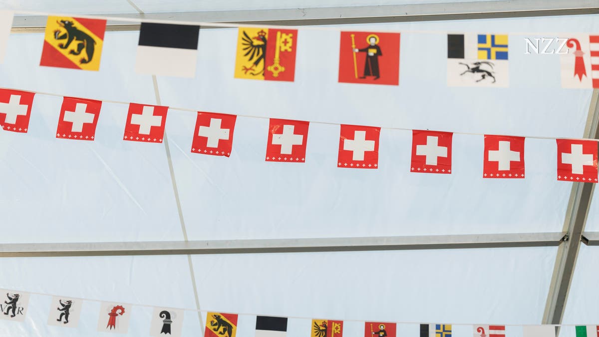 freddavid2406's tweet card. Die EU-Verträge haben laut dem Bundesrat keinen Verfassungsrang, deshalb reiche für die Abstimmung das Volksmehr. Doch wie fast alles beim Vertragspaket ist auch das umstritten.