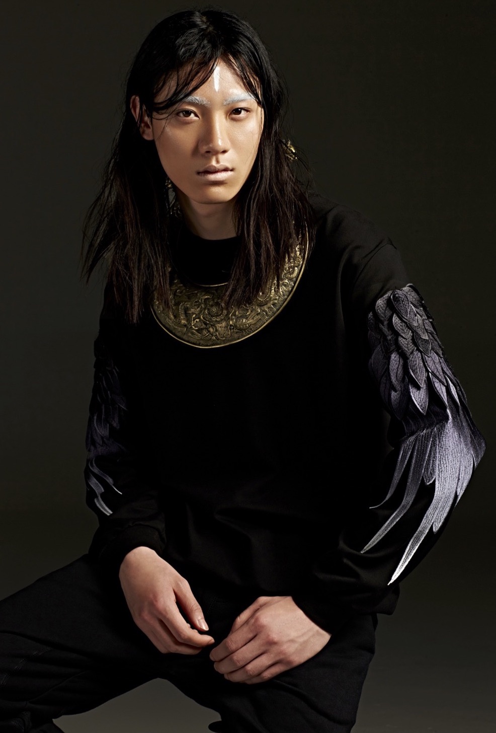 fivethingsnow's tweet card. Shanghai Fashion Week headliner, Ji Cheng’s diffusion line ZH by Ji Cheng introduces Project Glimmer – a capsule collection of sweatshirts designed exclusively to support children with hearing and...