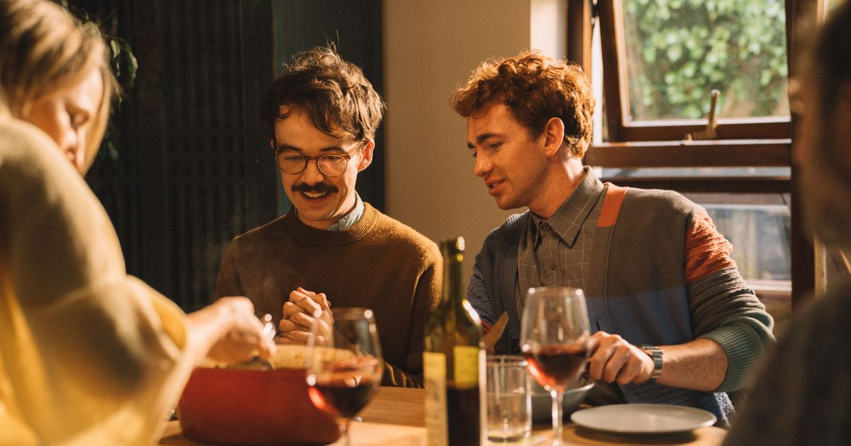 Ofmooseandmen's tweet card. The bestselling novel has been adapted into a BBC series – but who stars in it?