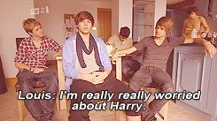 swiftluv13_'s tweet card. foreverrafterr: “ Look at Harry ,he’s going nuts ”