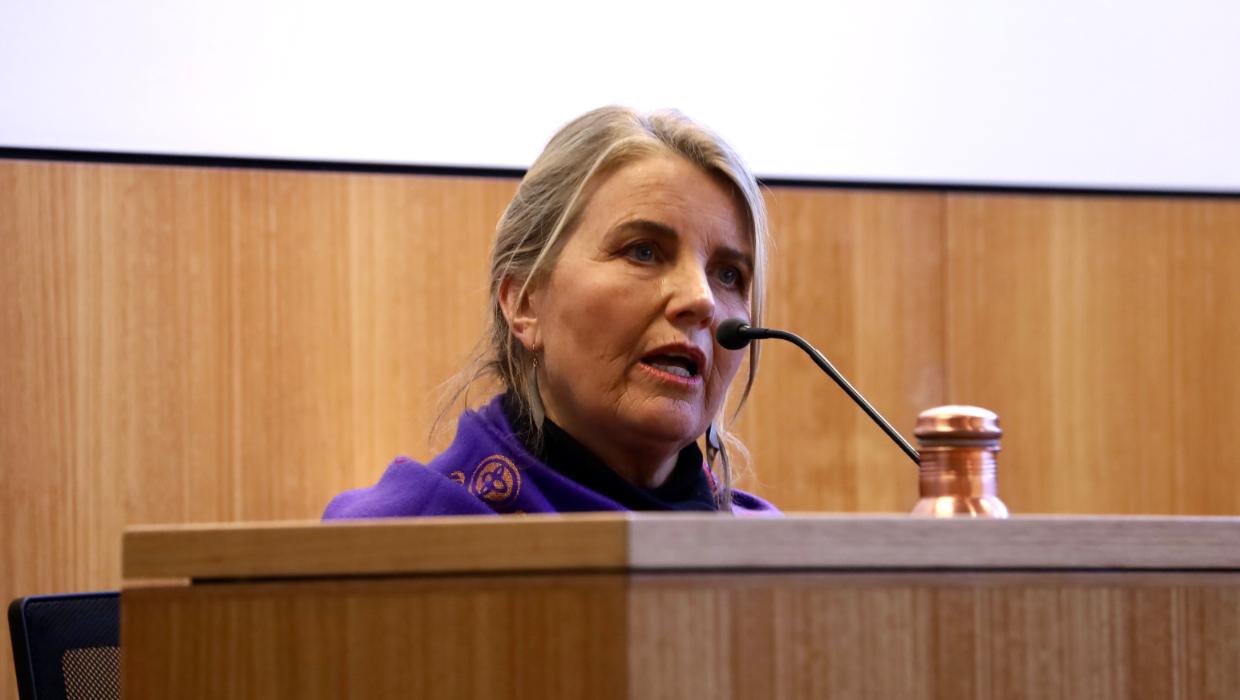 Ceriphinz's tweet card. The anti-vaccine activist touched the security worker’s arm after being told to stop filming at the airport, but she denied that this was assault.