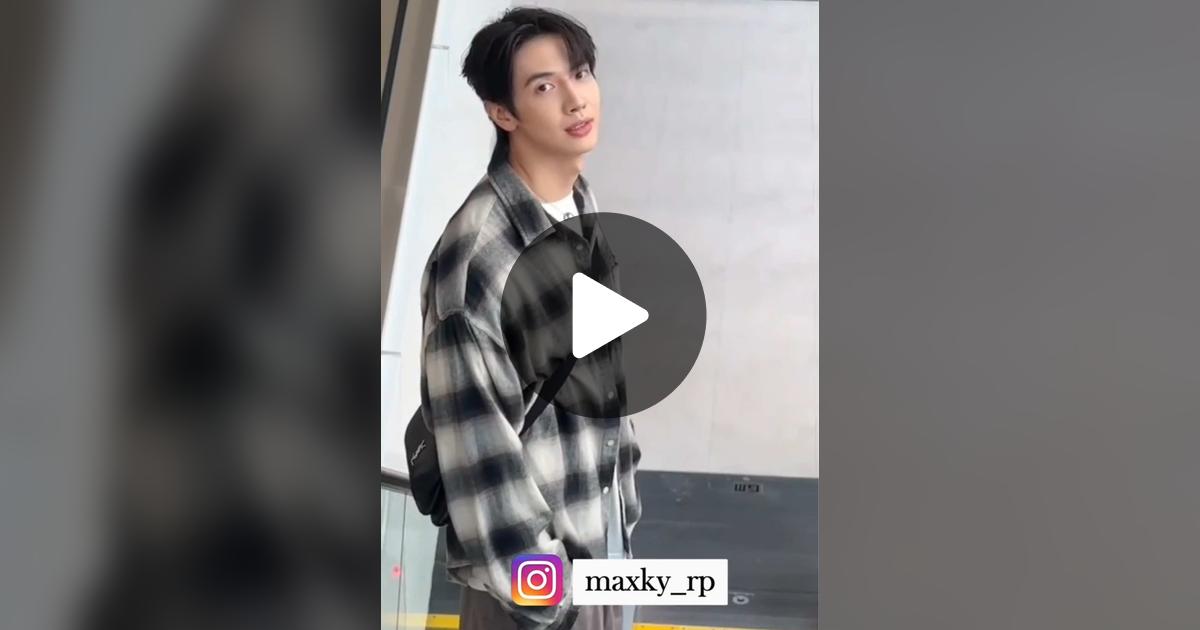 pat250420's tweet card. ถูกใจ 222 ครั้ง 5 ความคิดเห็น "พามารู้จักหนุ่มหล่อมาดกวน แม็กกี้ รชต ที่กำลังมีผลงานใหม่ในซีรีส์ ซอโซ่ล่ามธีร์ ปี 2026 🌟 มาย้อนดูผลงานการแสดงที่ผ่านมา ของแม็กกี้กัน!"