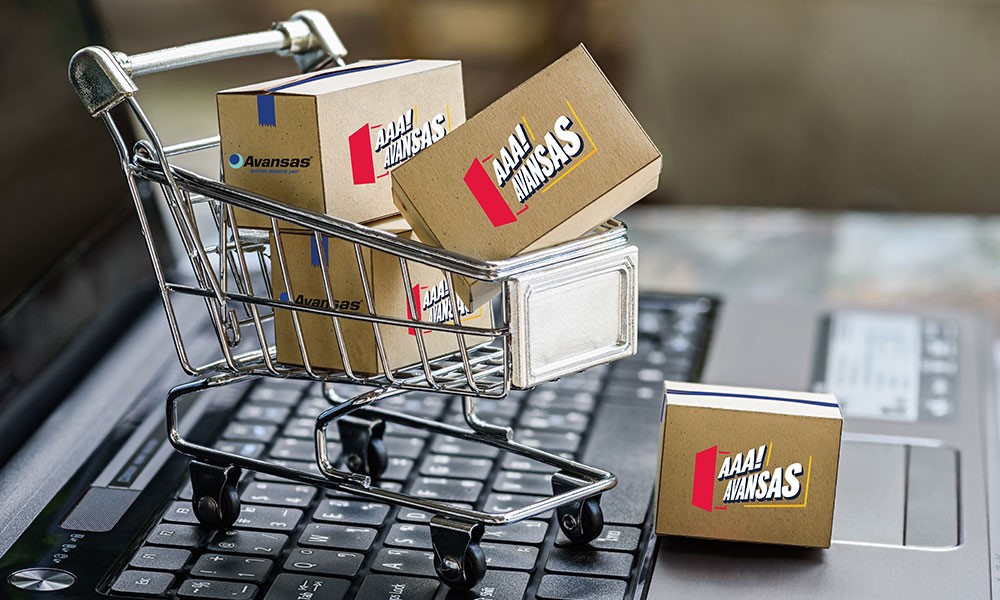 BlogHocam's tweet card. Covid-19 tüketici alışkanlıklarını değiştirdi. Süper marketlerin kasa önlerinde oluşan uzun kuyruklar sanal marketlere taşındı. Ancak bu da ...