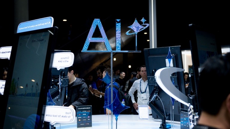 _VoipReview's tweet card. AI for telecoms drives network efficiency, improves customer experience, and ensures competitiveness in the telecom industry.