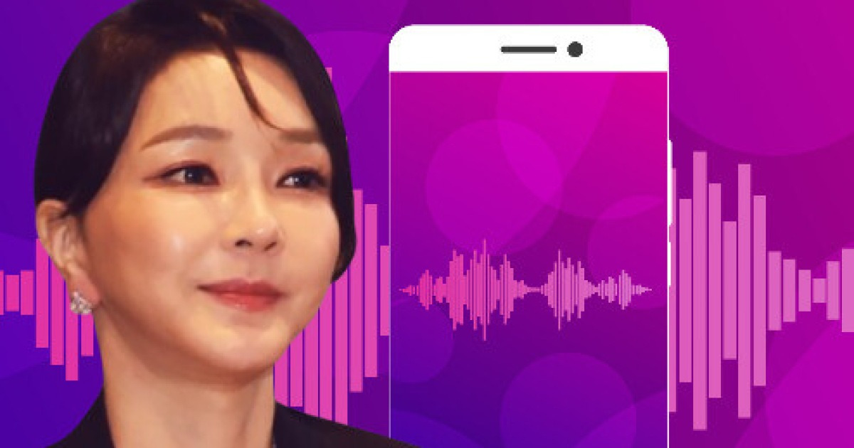 actormoon's tweet card. 지난해 5월 서울중앙지검이 김건희 여사 의혹과 관련해 본격적인 수사에 나서자 김 여사가 박성재 당시 법무부 장관에게 “김혜경·김정숙 여사 수사는 왜 진행이 잘 안 되냐”는 메시지를 보냈던 것으로 드러났다. 25일 한겨레 취재 결과, 김 여사는 지난해 5월15일 박 전 장관에게 “김혜경·김정숙 여사 수사는 왜 잘 진행이 안 되냐” “내 수사는 어떻게 되고