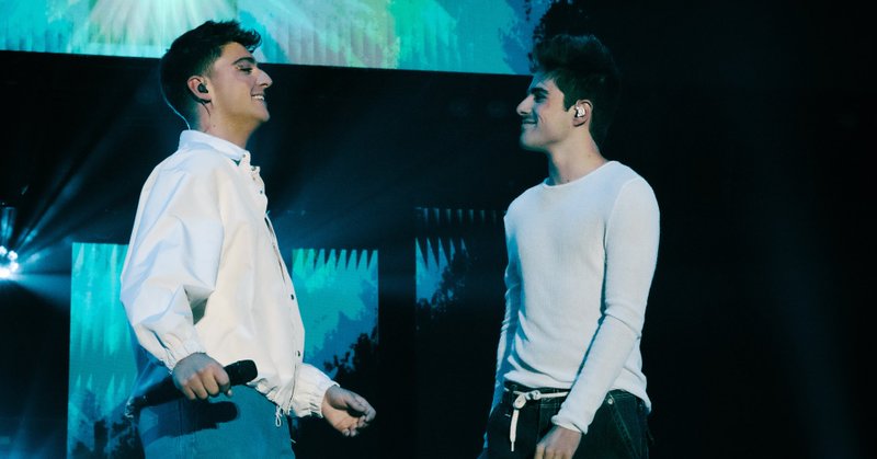 Tweet card summary image