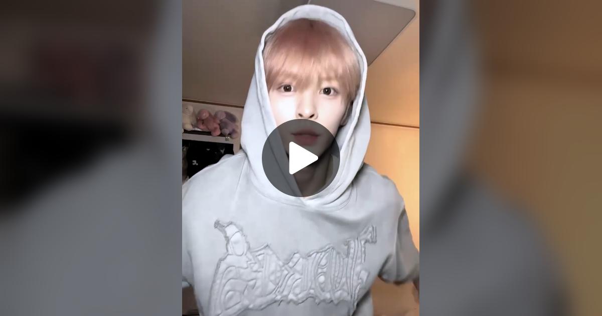 nSSign_official's tweet card. 45 likes, 2 comments. “Everyday 🐰”